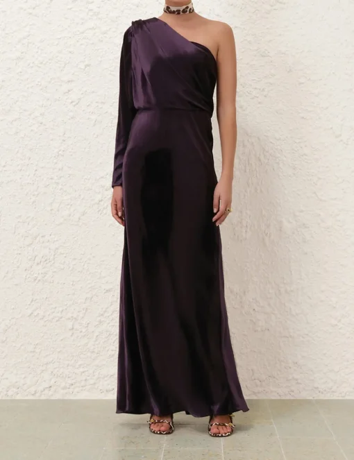 Illustration Asymmetric Gown