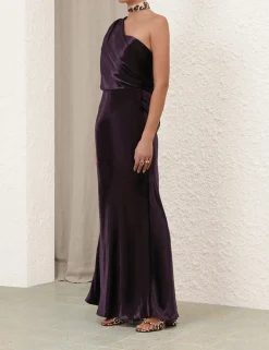 Illustration Asymmetric Gown