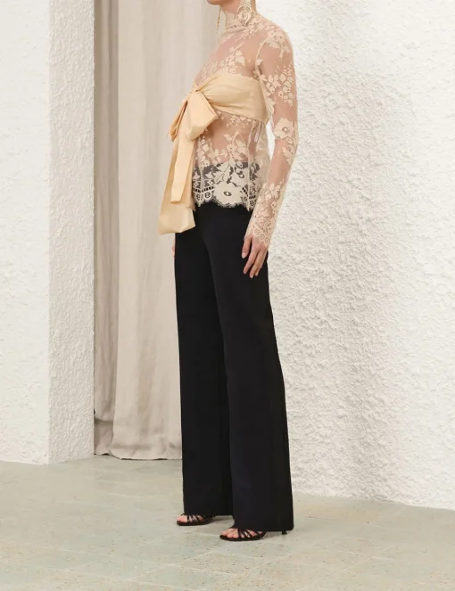 Illustration Lace Bow Bodice