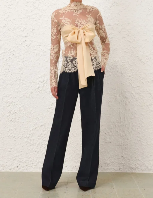Illustration Lace Bow Bodice