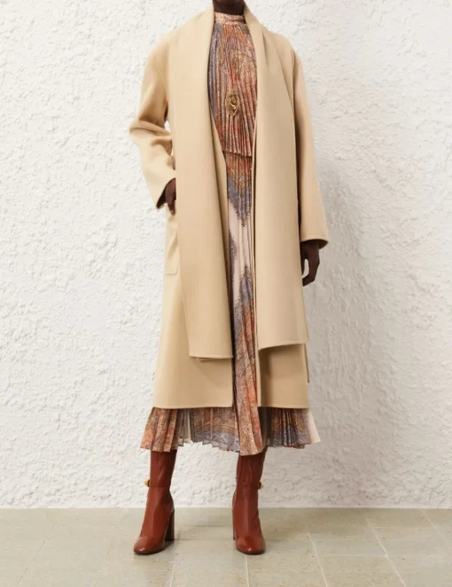 Illustration Neckscarf Coat