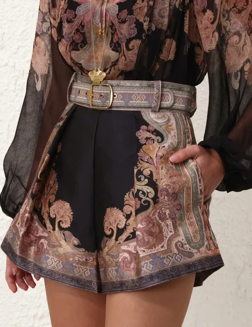 Illustration Tuck Short
