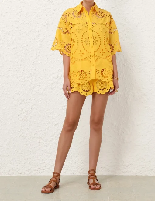Pop Embroidered Short
